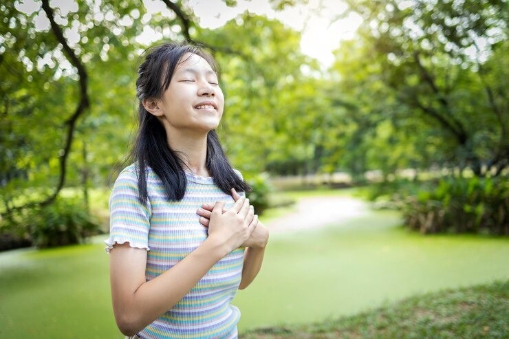 detoks mental ibu muda, cara mengatasi stres ibu rumah tangga, mental health parenting, self-care ibu menyusui, burnout ibu muda, tips rileks untuk ibu, cara menenangkan pikiran alami, ibu bahagia anak sehat
